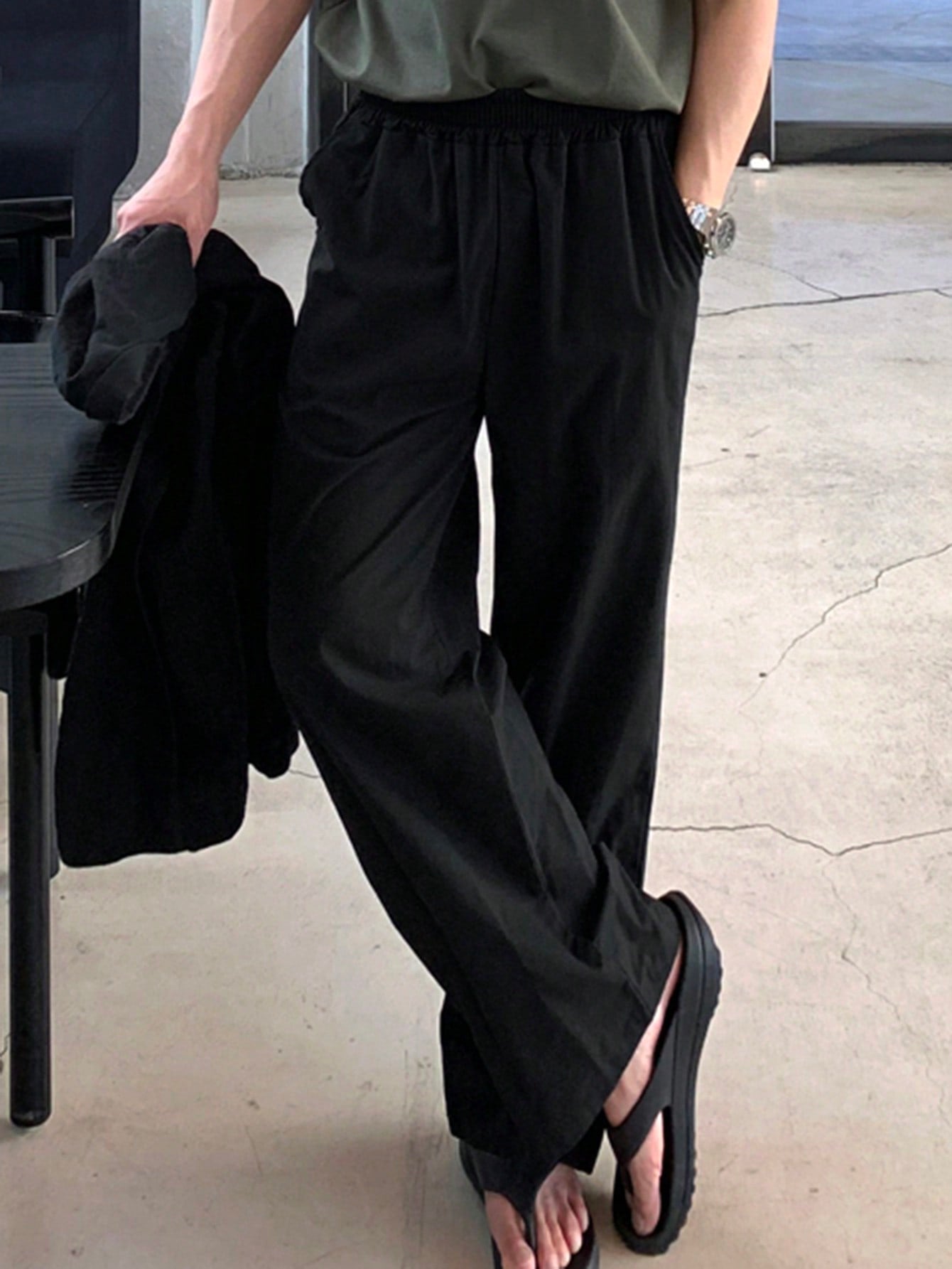 Essential Loose Fit Pants