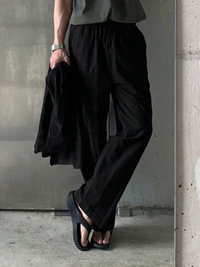 Essential Loose Fit Pants