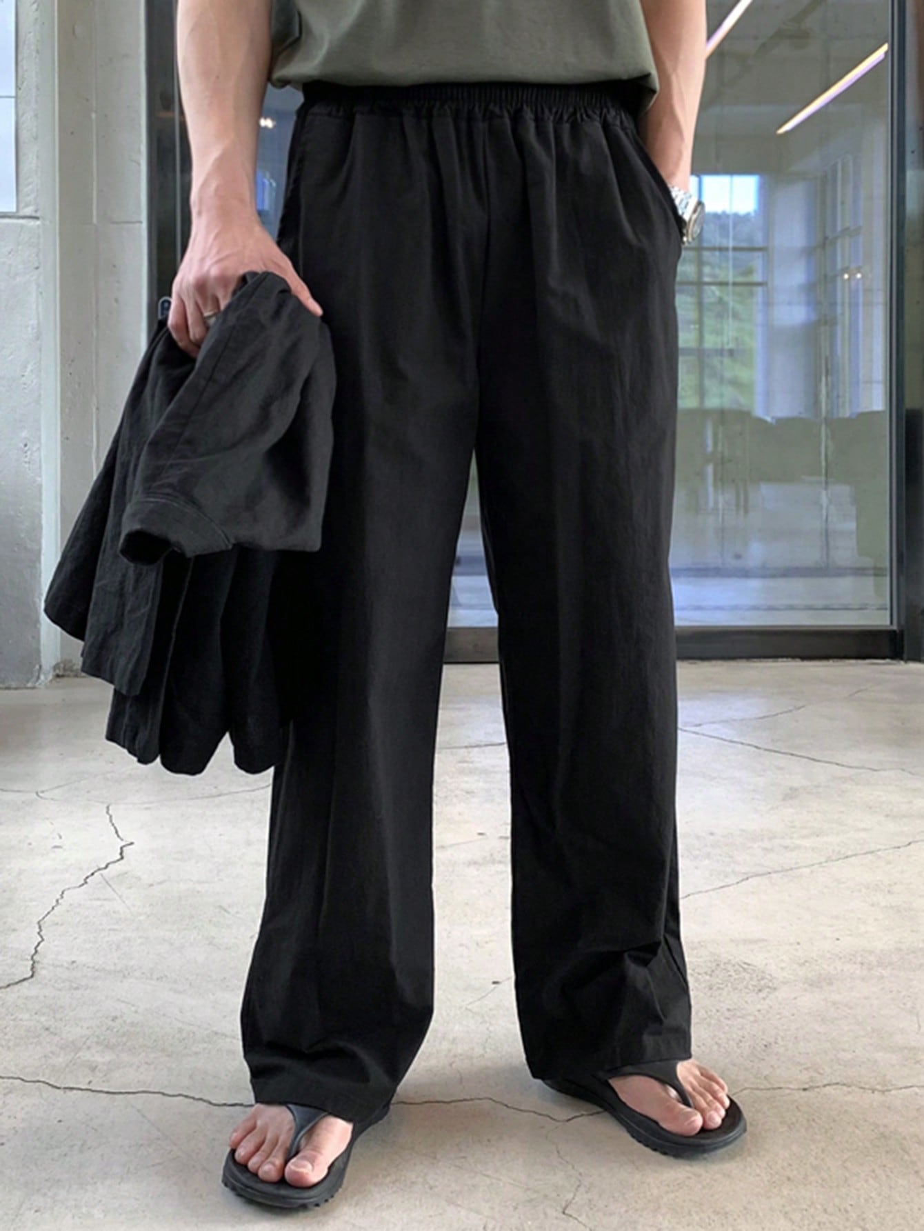 Essential Loose Fit Pants