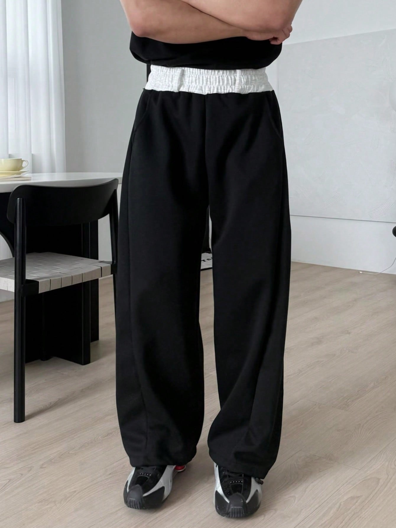 Contrast Waist Baggy Pants